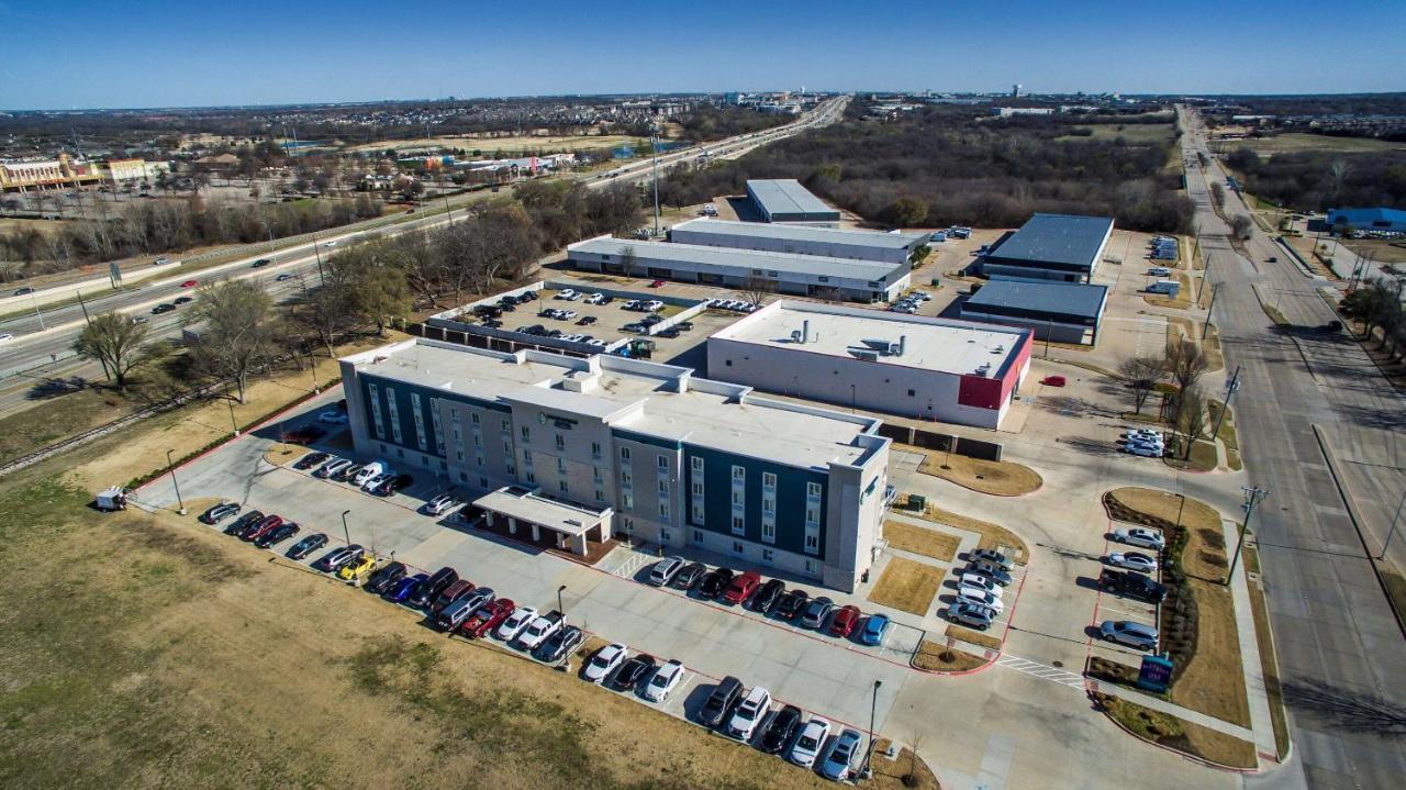 Woodspring Suites Dallas Plano Central Legacy Drive Buitenkant foto
